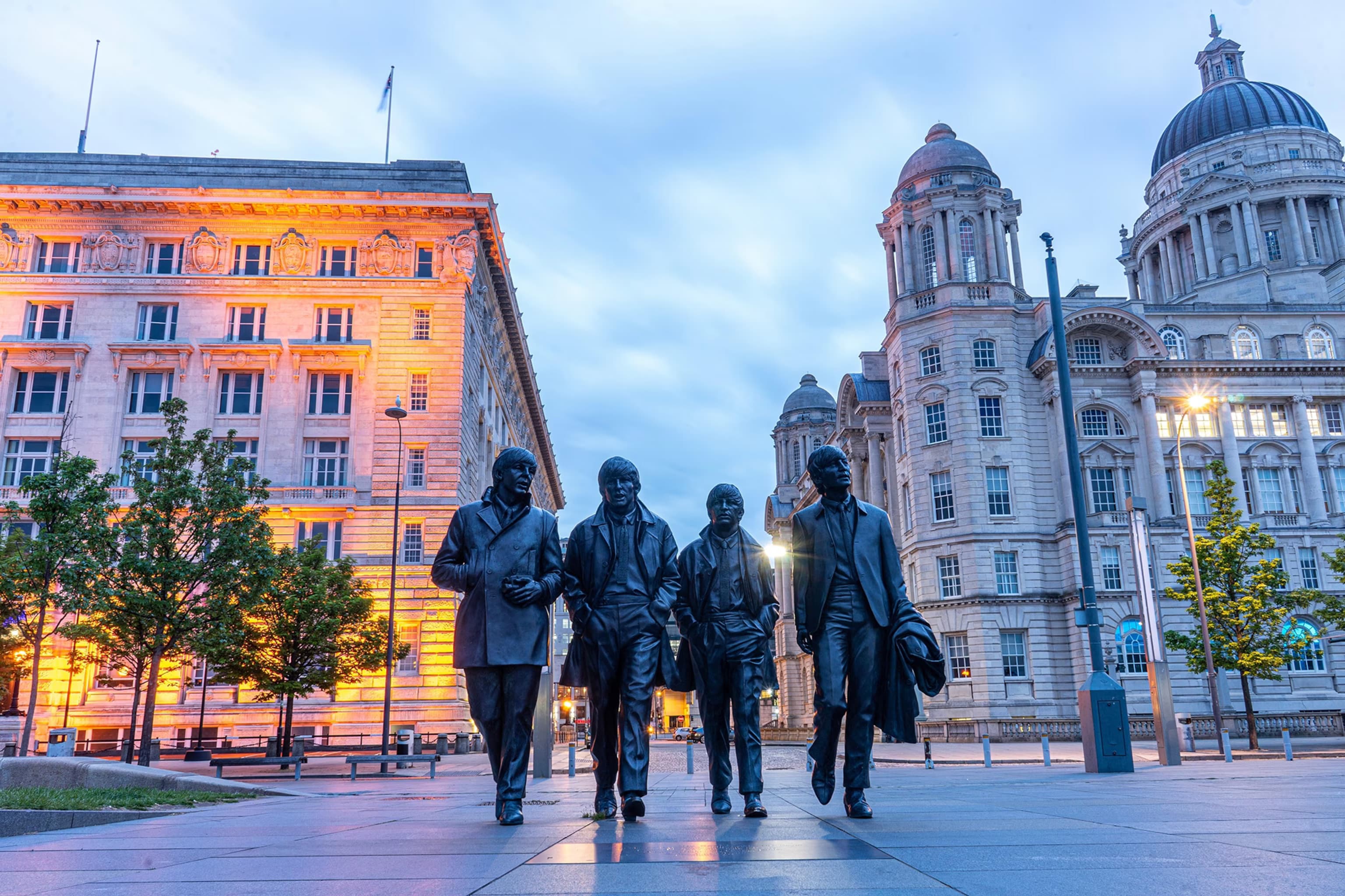 Liverpool – 30 personer