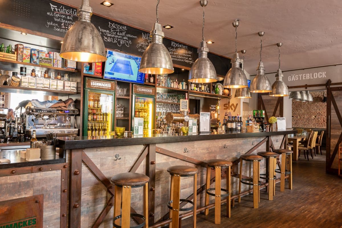 Mit Schmackes, mysig bar i Dortmund nära arenan